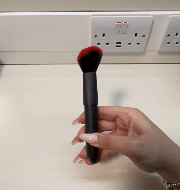 MagicBullet™ - Makeup Brush